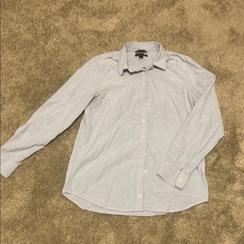 Lands’ End women’s light blue button up shirt